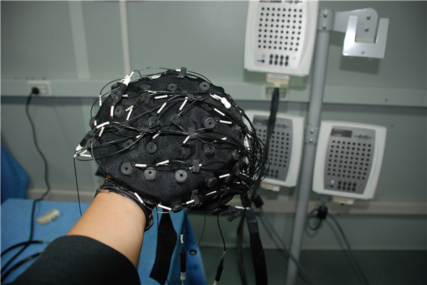 脑电设备